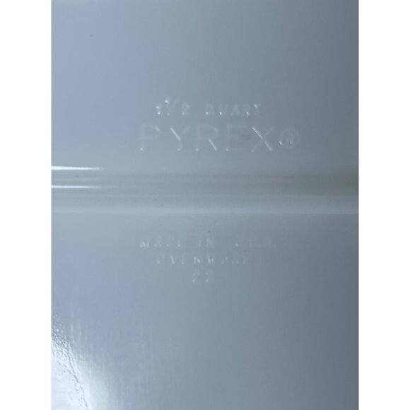 1960s Pyrex Town & Country Cinderella Oval Divided Serving Milk Glass Dish 1.5Qt - Picture 5 of 8